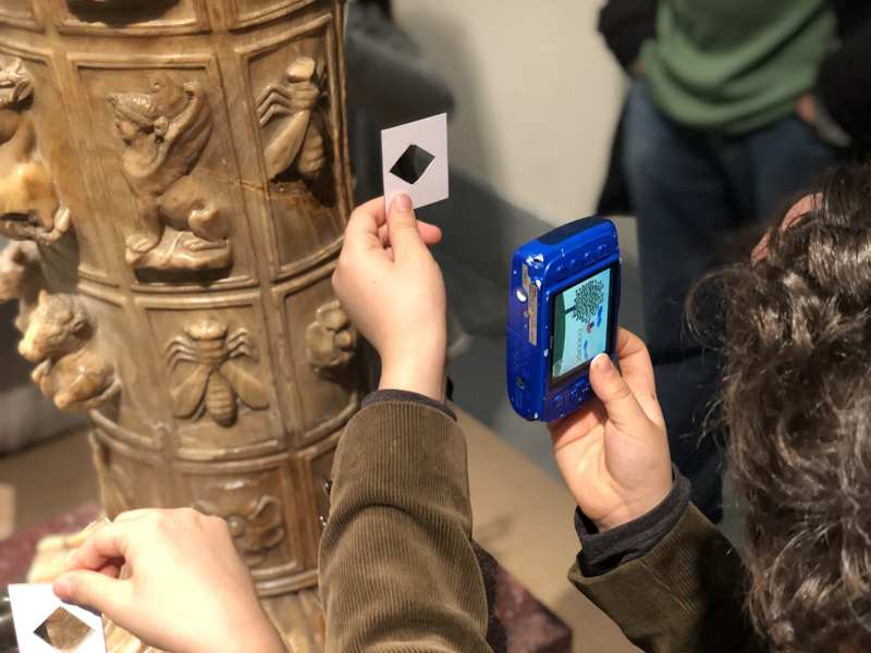 Eros con delfino