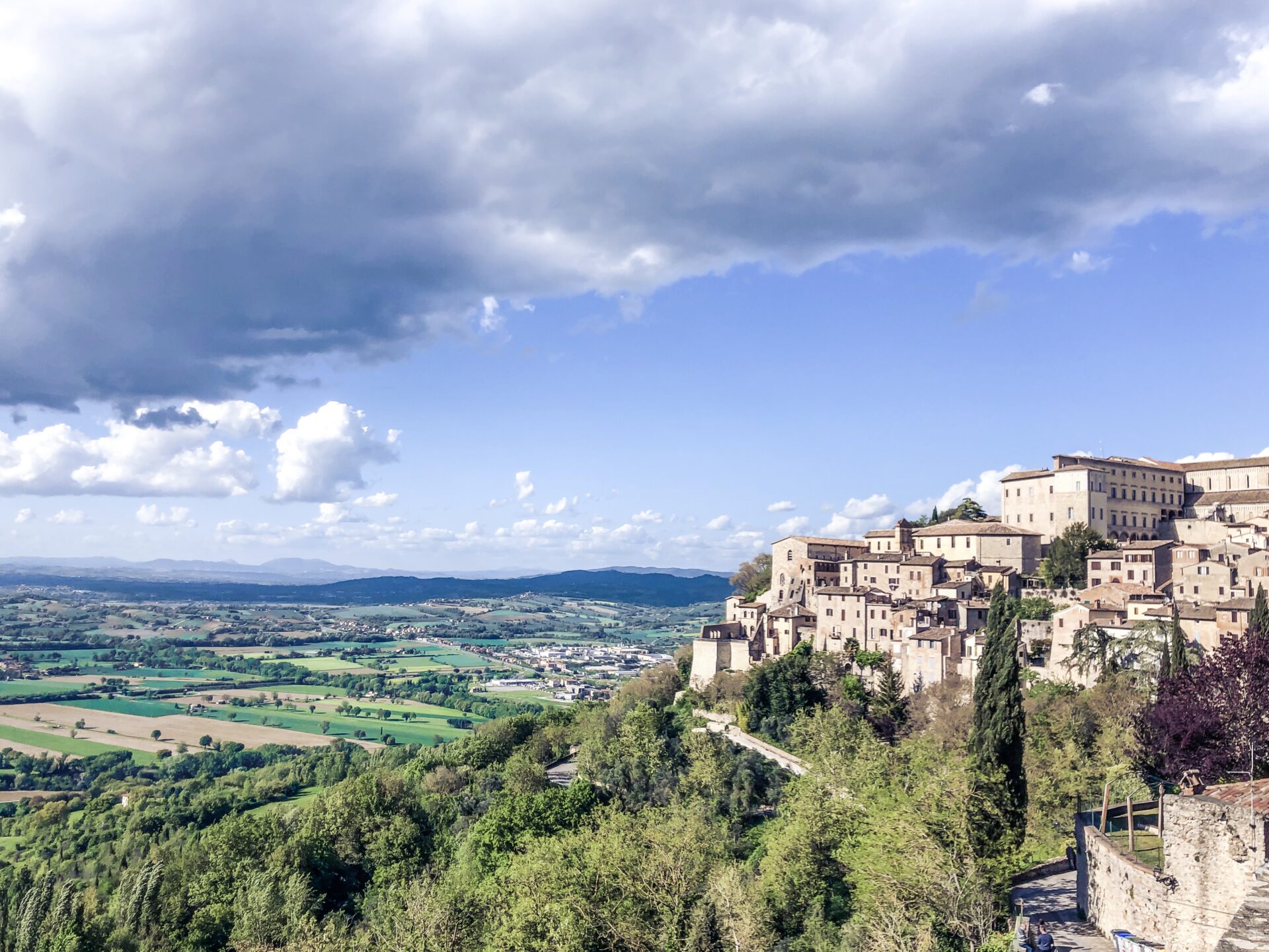 Todi Panoramica