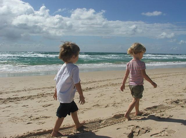 bambini mare spiaggia