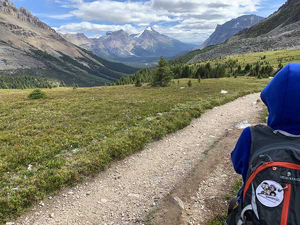 trekking lake helen canada