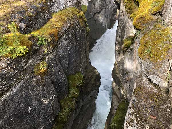 maligne canyon 2