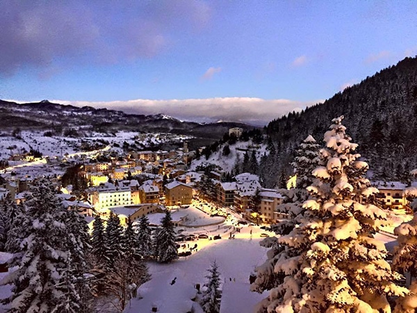 roccaraso con la neve panoramica