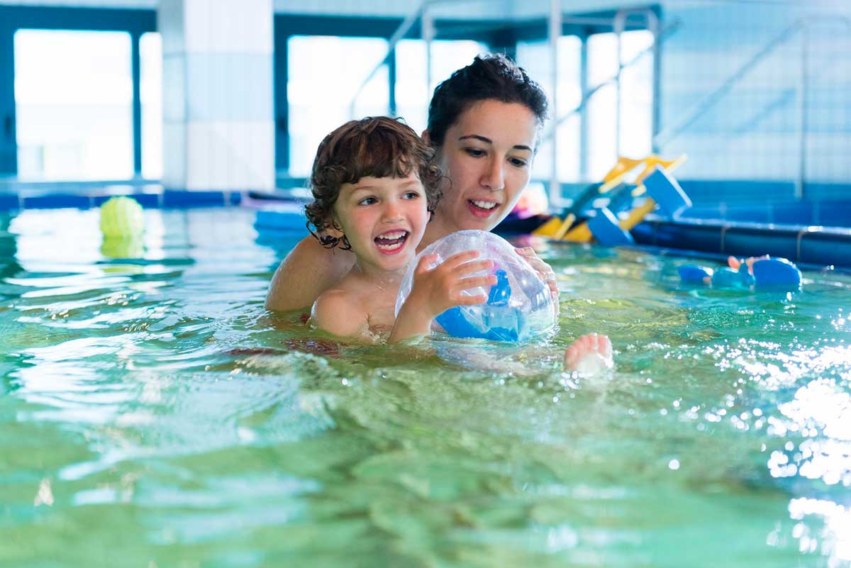 bambino e mamma alle terme