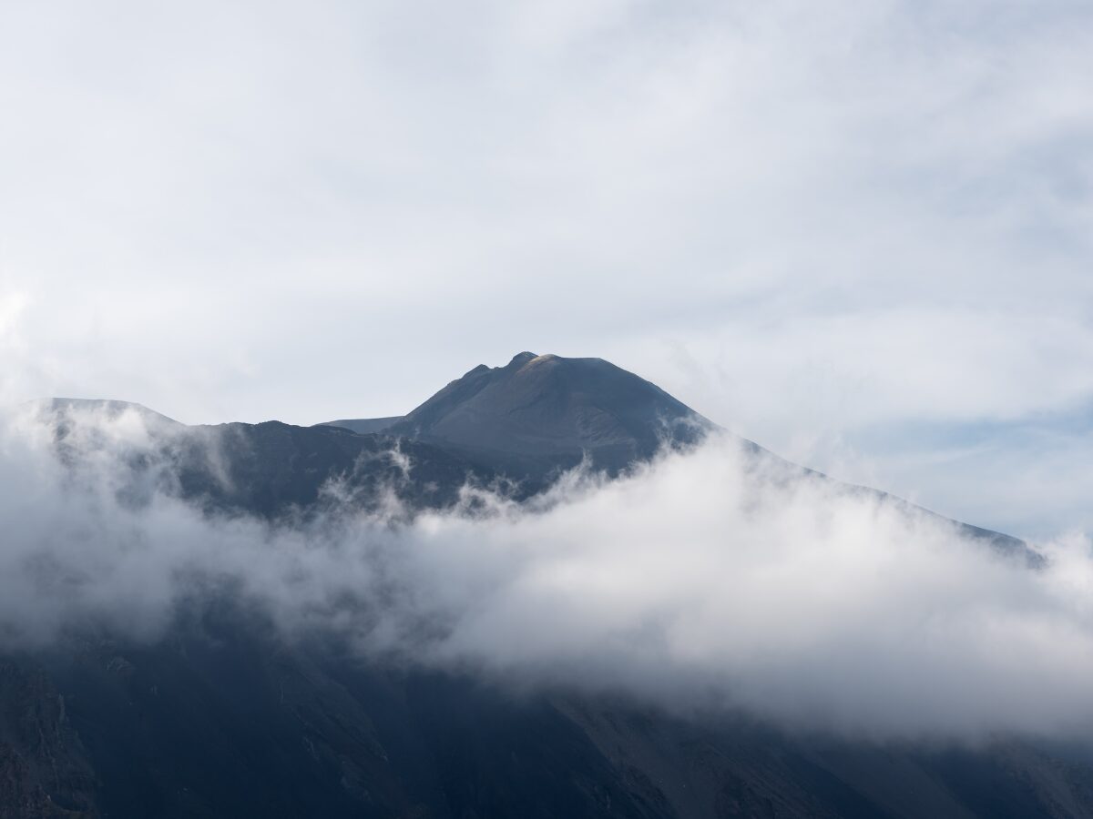 Area dei crateri Silvestri sull’Etna, facilmente accessibile da Catania 
