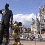 statua Walt disney con topolino a orlando