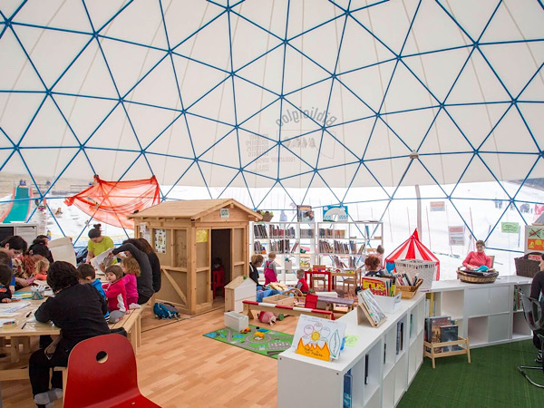 biblioigloo interno angolo bimbi