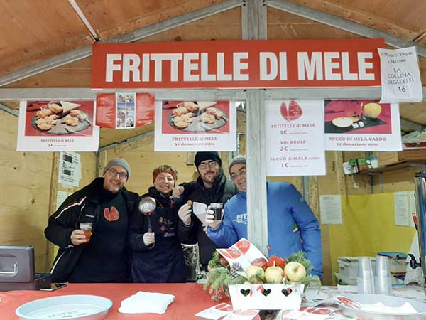 Govone natale frittelle mele solidarieta