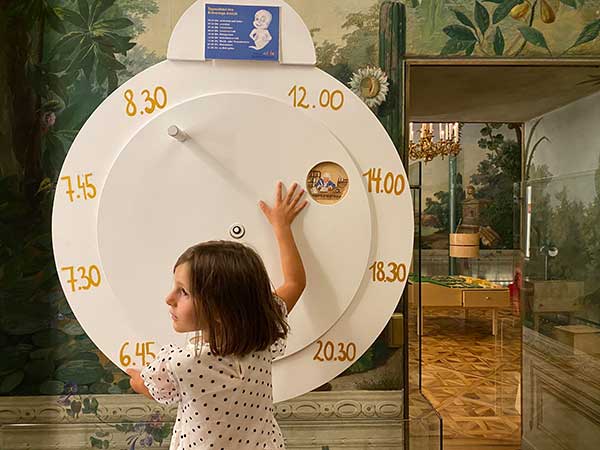 bimba in un Museo a Vienna