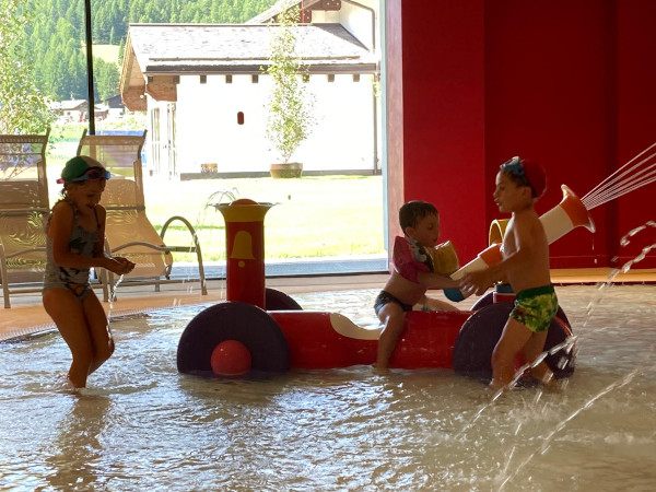 Bambini ad Aquagranda a Livigno