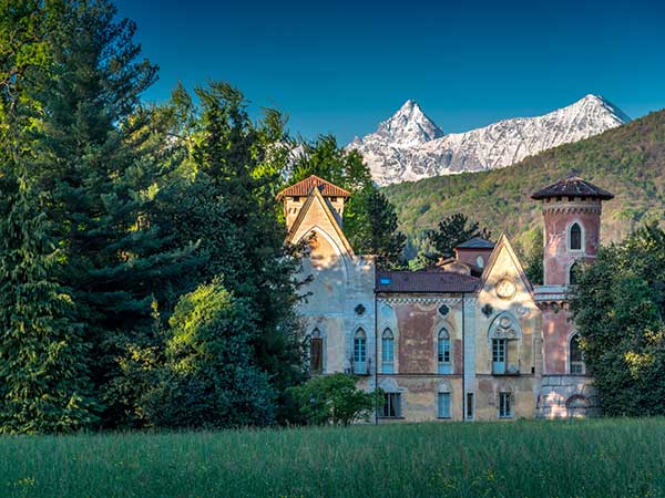 Castello di Miradolo piemonte creativo