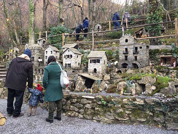 I presepi per famiglie a Genova e in Liguria casette