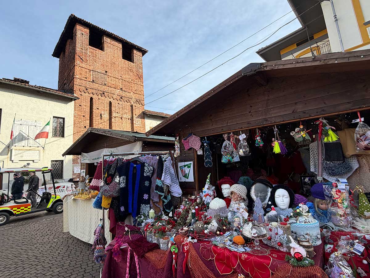 mercatino di natale a ricetto di candelo in camper