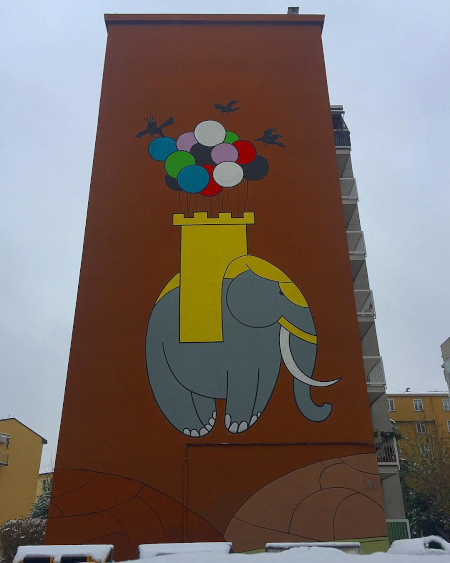 murales con elefante con palloncini