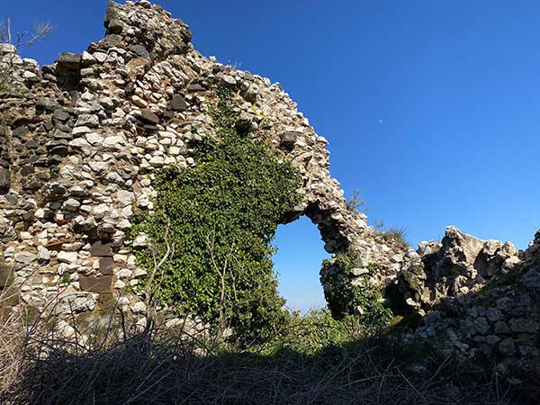 castel morrone castello