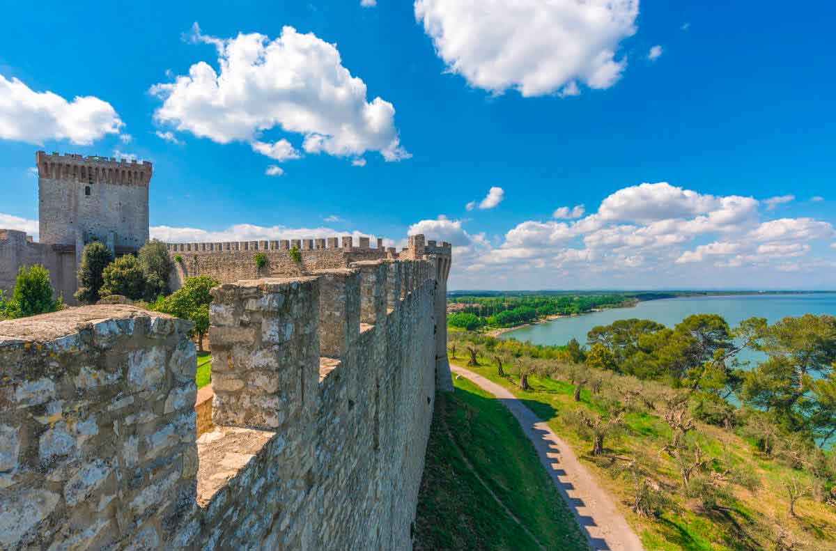 rocca lago trasimeno 