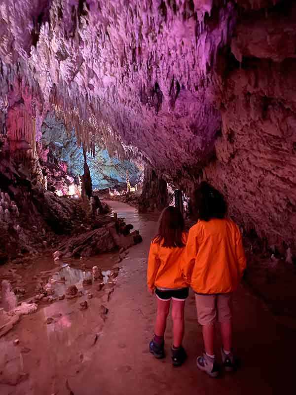bambini alle grotte pertosa auletta