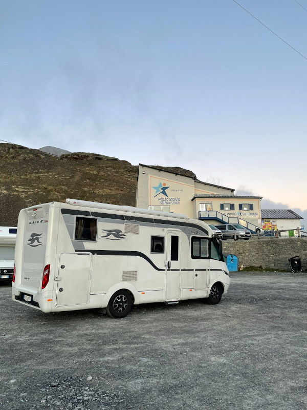 camper al passo dello stelvio