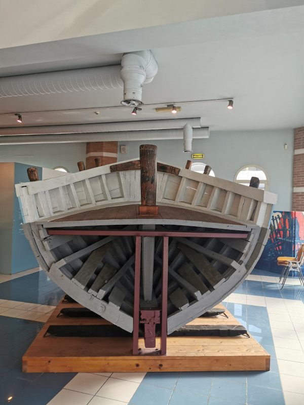 interno della struttura della barca