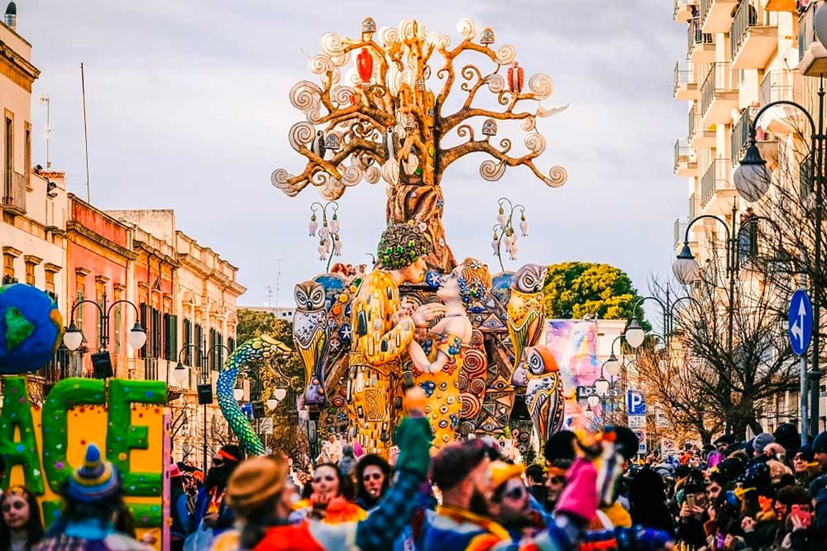 sfilata carnevale putignano