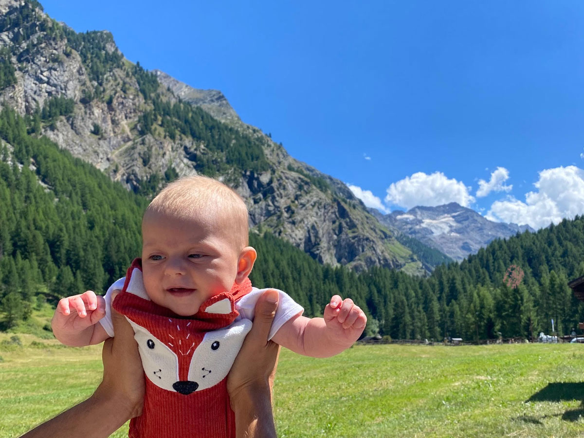 bambino cogne gran paradiso