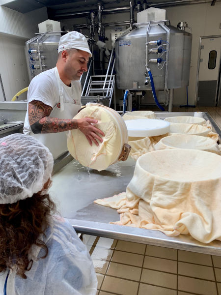 casaro al lavoro
