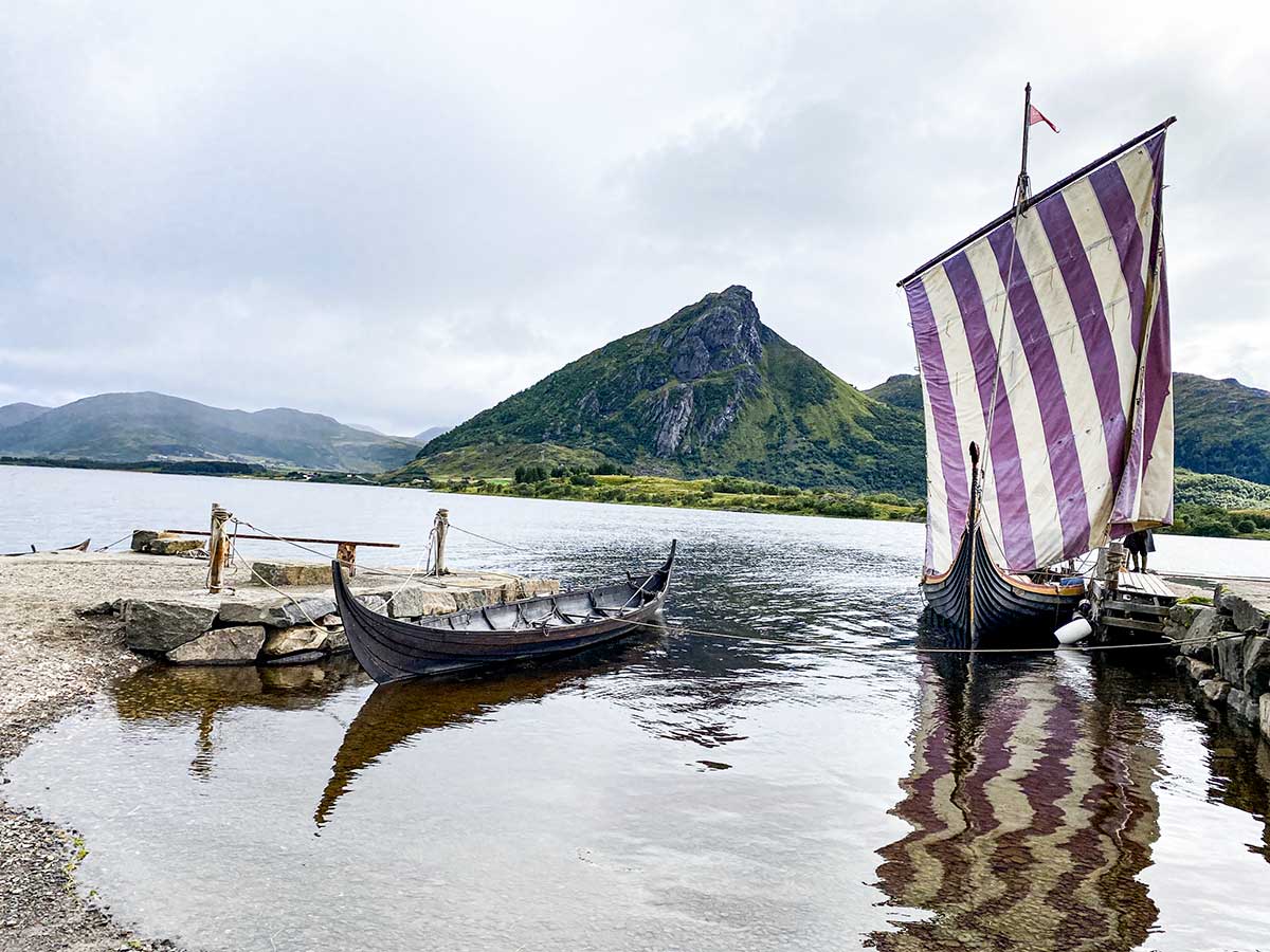 barca vichinga al museo vichingo lofoten