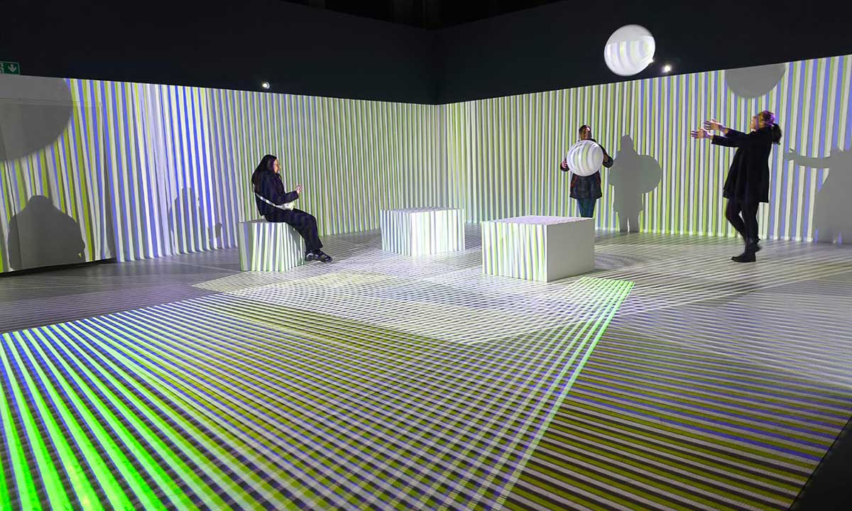 ELECTRIC DREAMS. Art & Technology Before the Internet alle OGR 