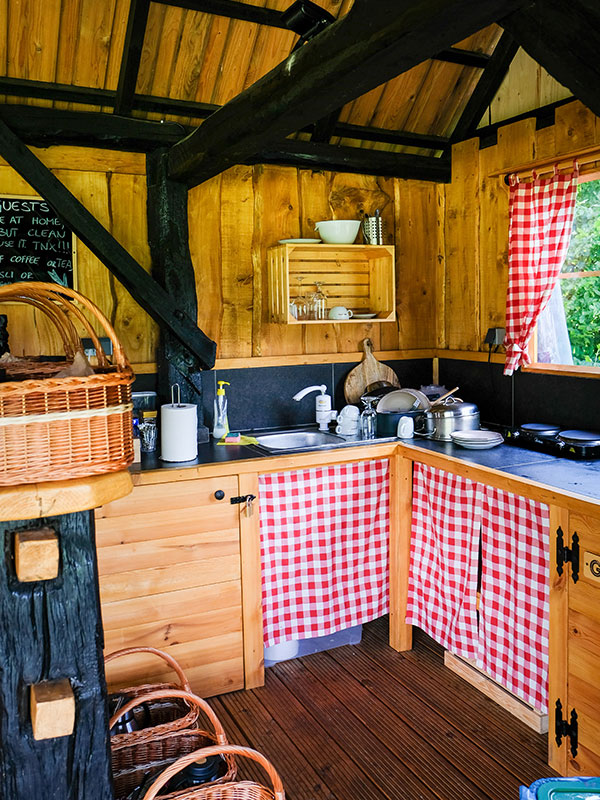 cucina del glamping in Slovenia