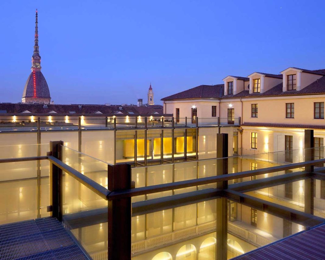 OPen House torino la mole sull osfondo di Nh