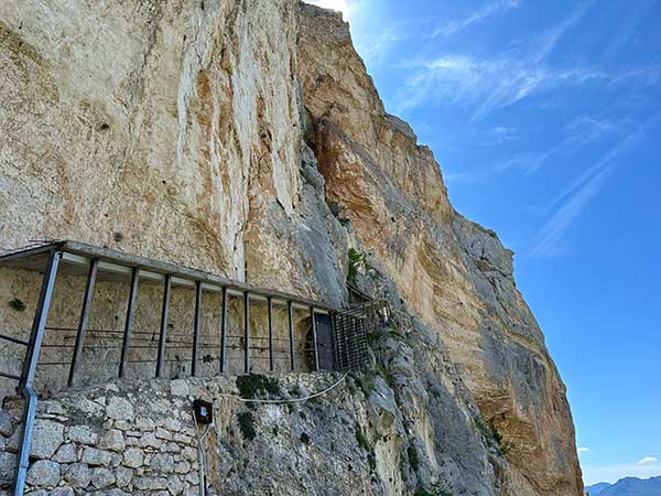 scala grotta cavallone