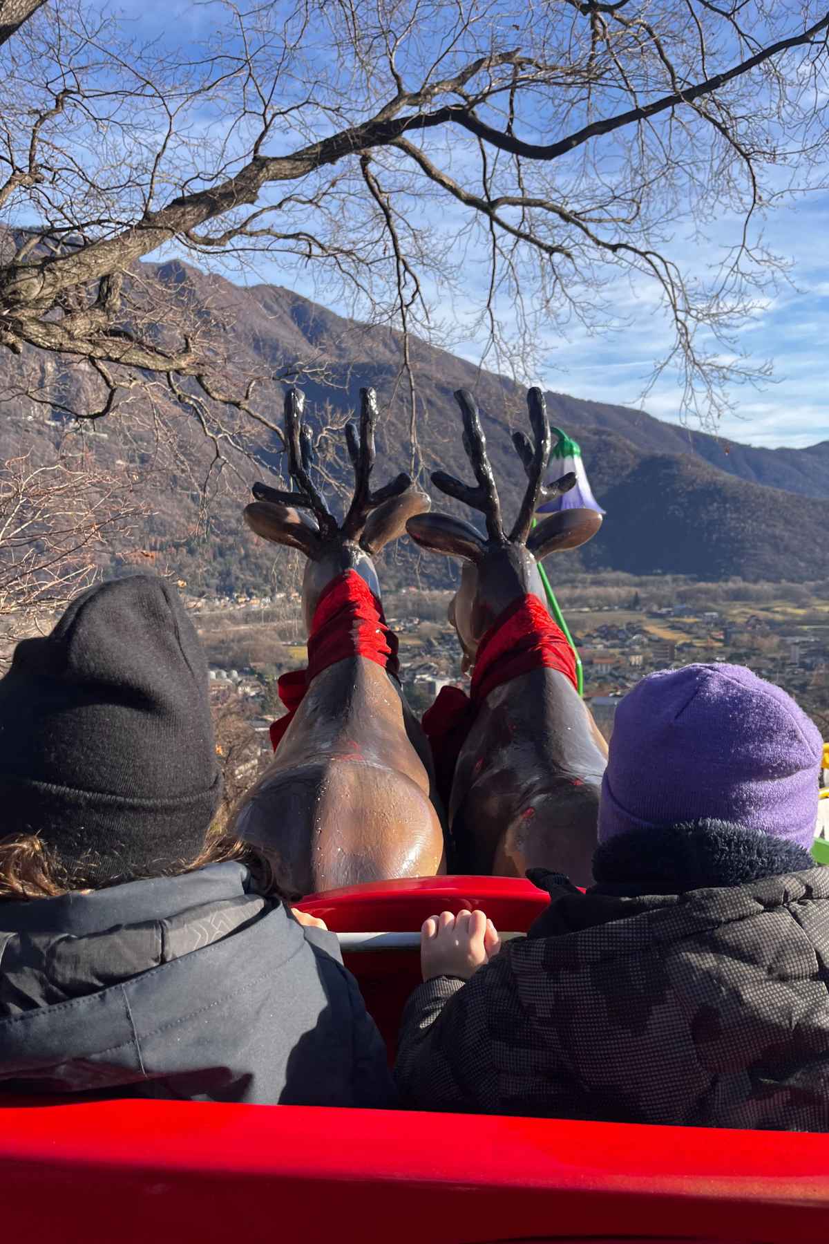 slitta volante alla grotta di Babbo Natale