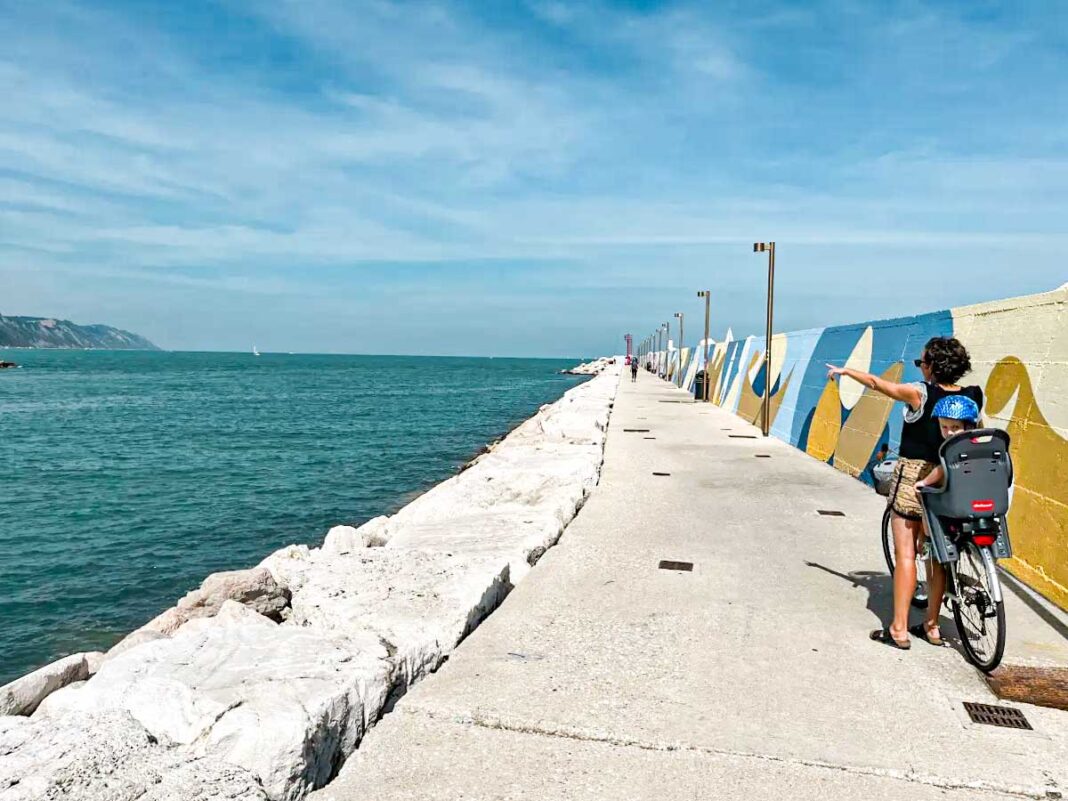 pesaro con i bambini giro in bici
