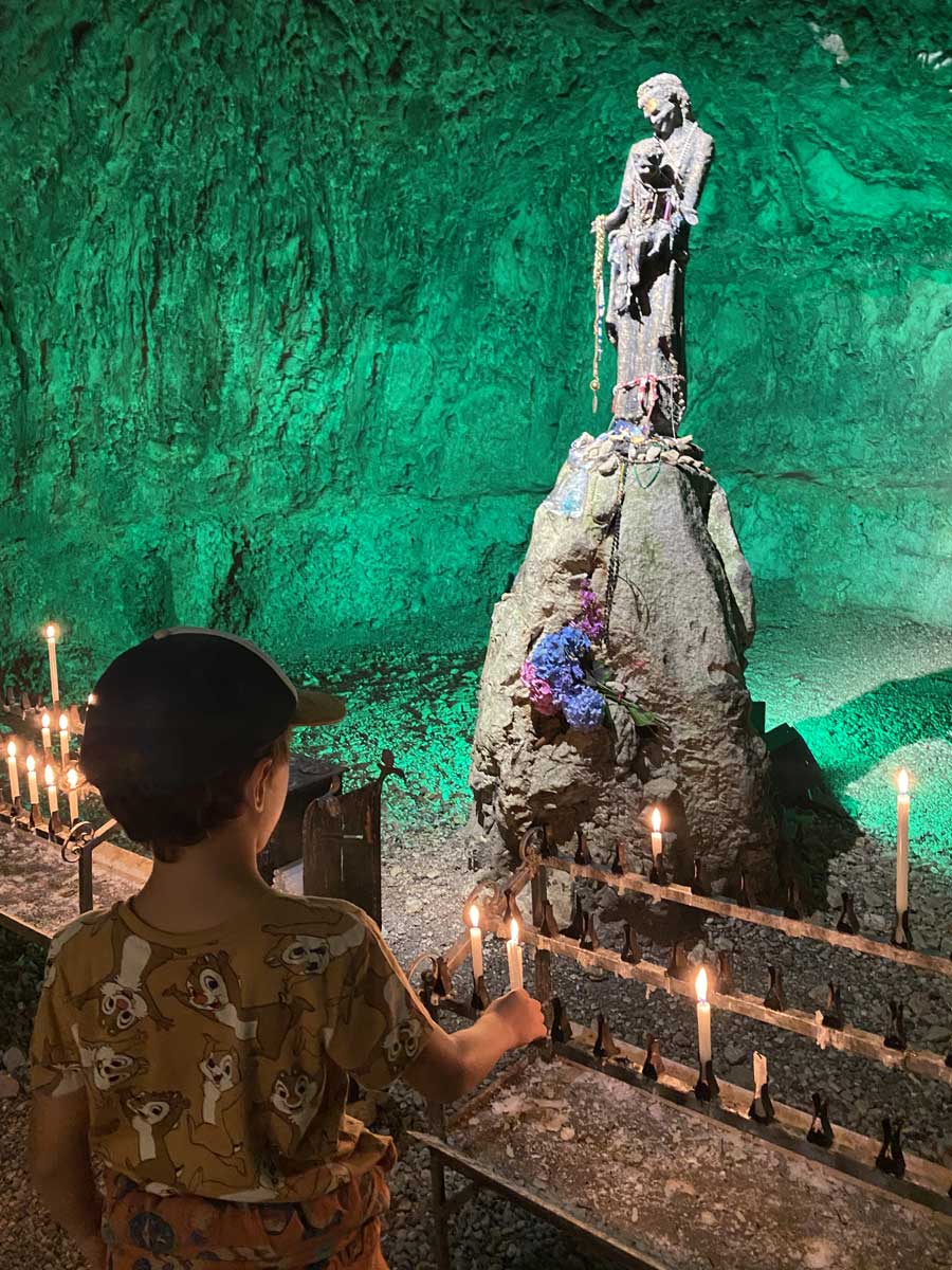 bambino grotte di pradis