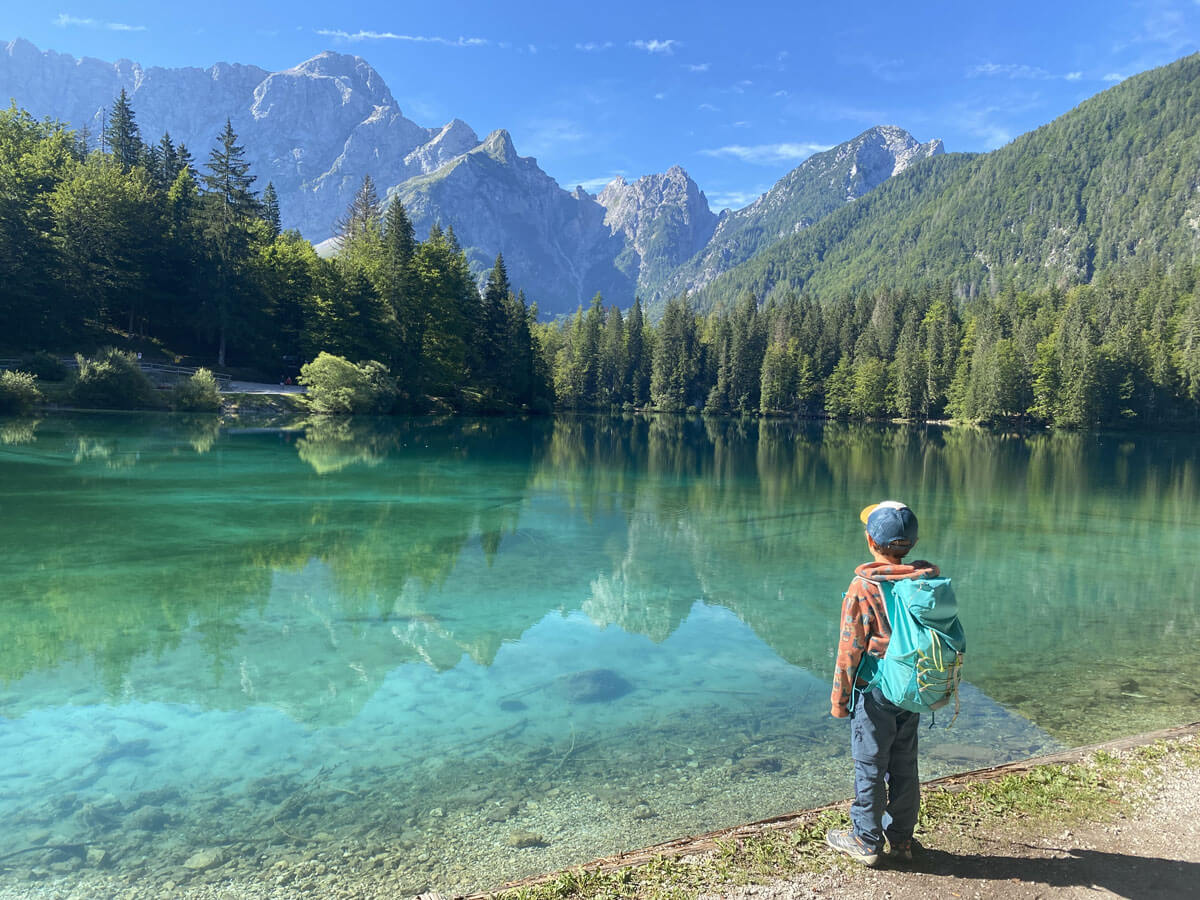 bambino laghi di fusine friuli