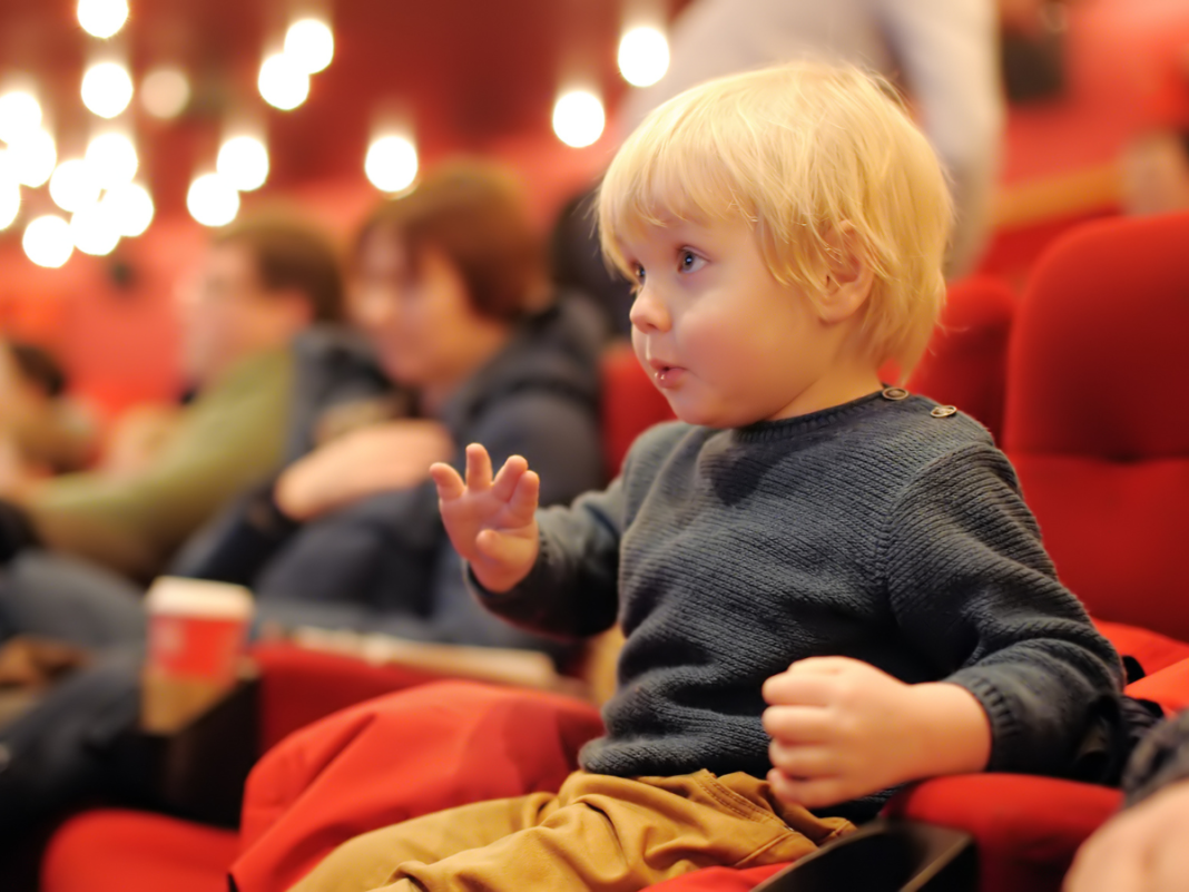 Bambino a teatro a Milano