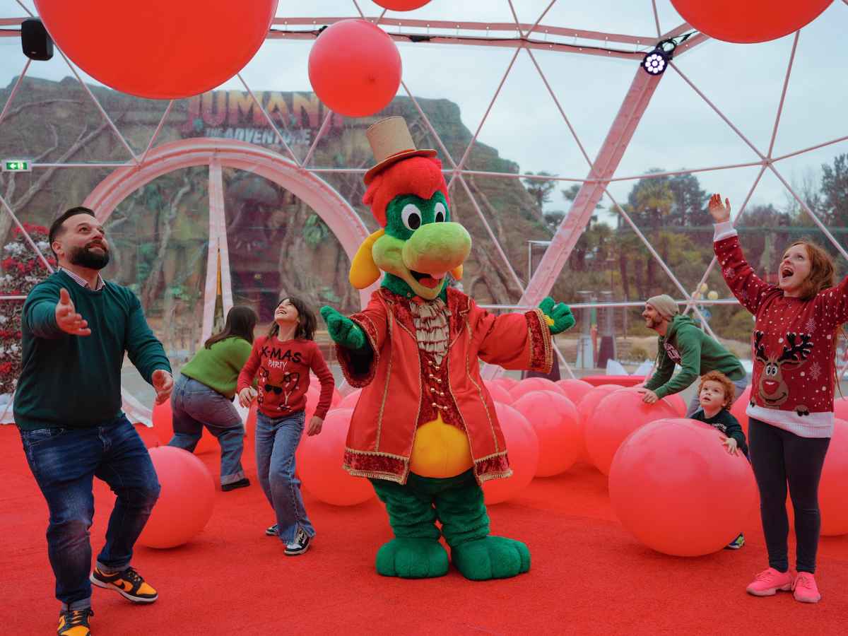 crystal globe a gardaland magic winter