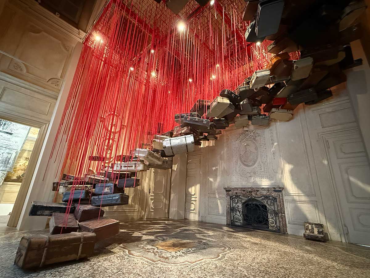 Chiharu Shiota mostra Mao torino