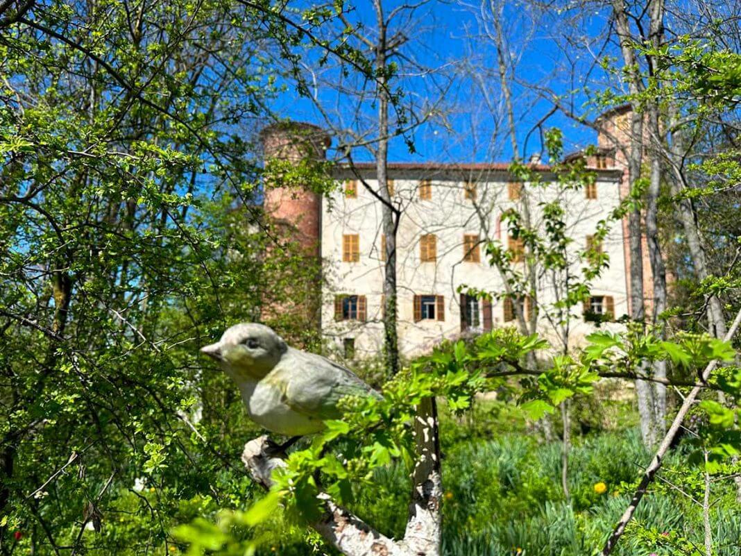 Eventi per bambini a Torino, in foto il castello di Miradolo in primavera