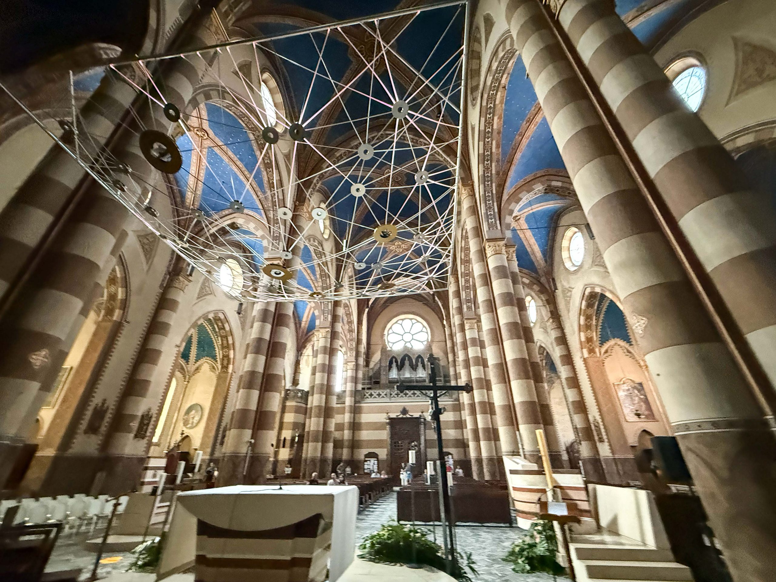Duomo di ALba interno