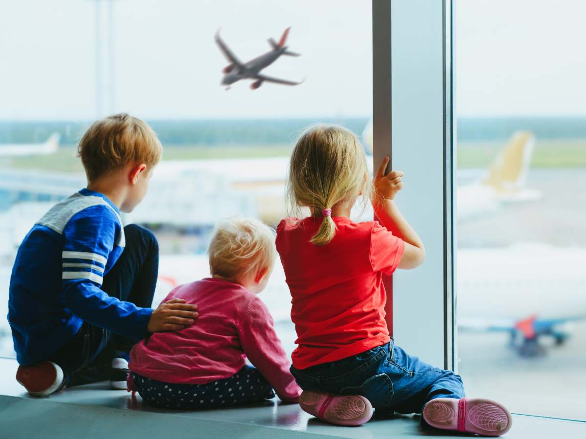 fratellini attendono aereo