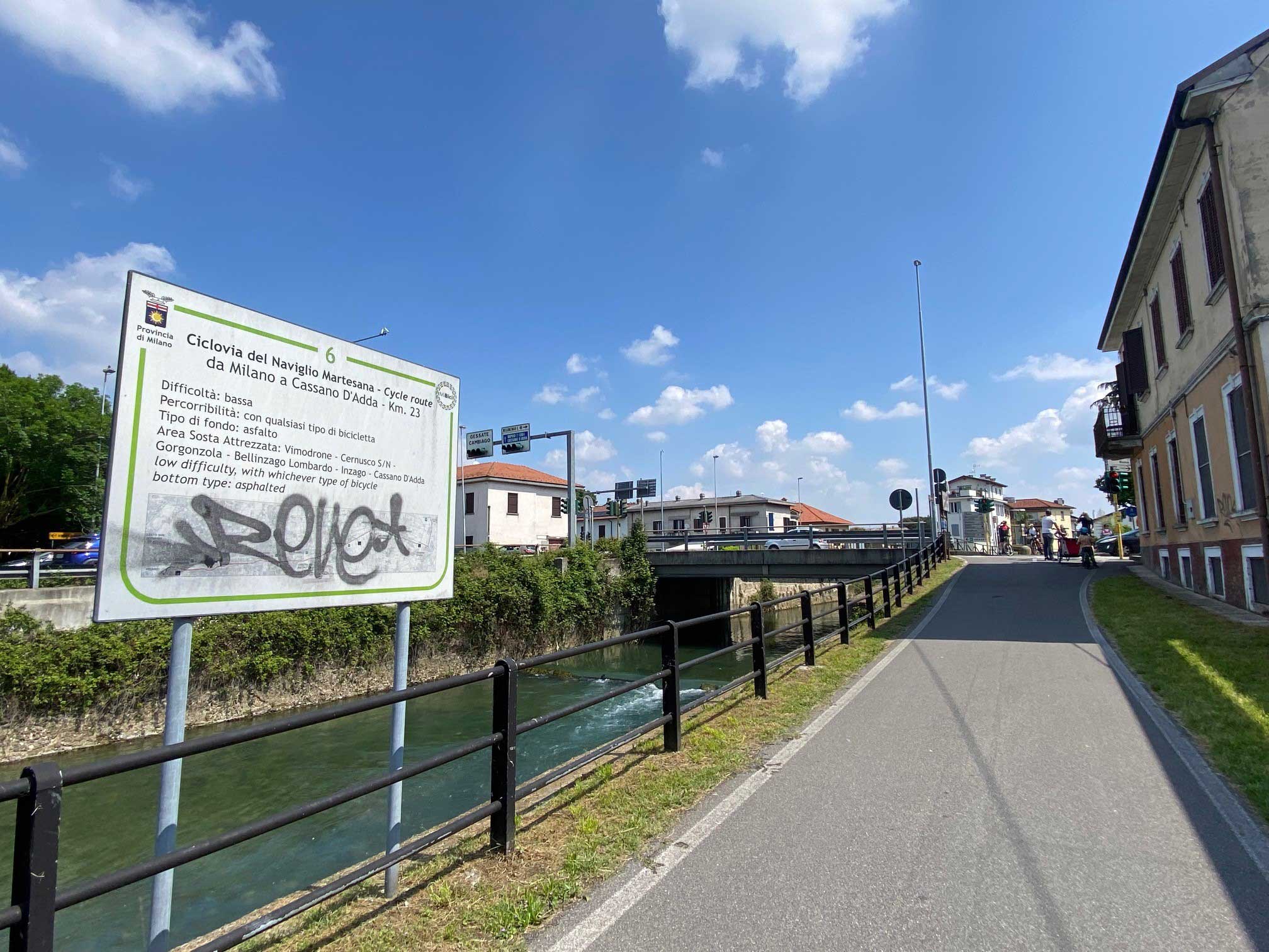 ciclabile sul naviglio martesana milano