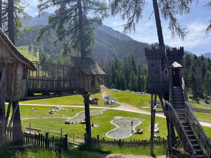 villaggio degli gnomi e laghetti monte baranci