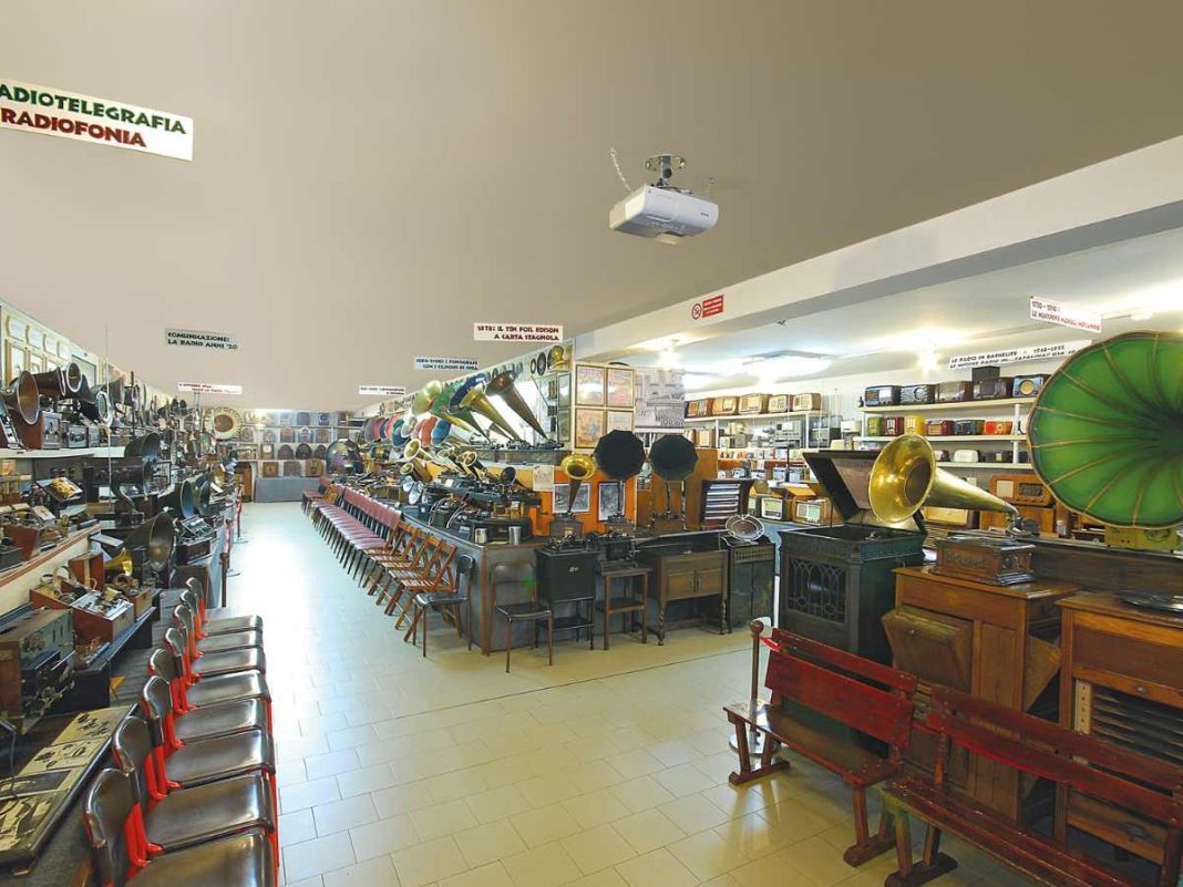 salone d'ingresso del museo pelagalli