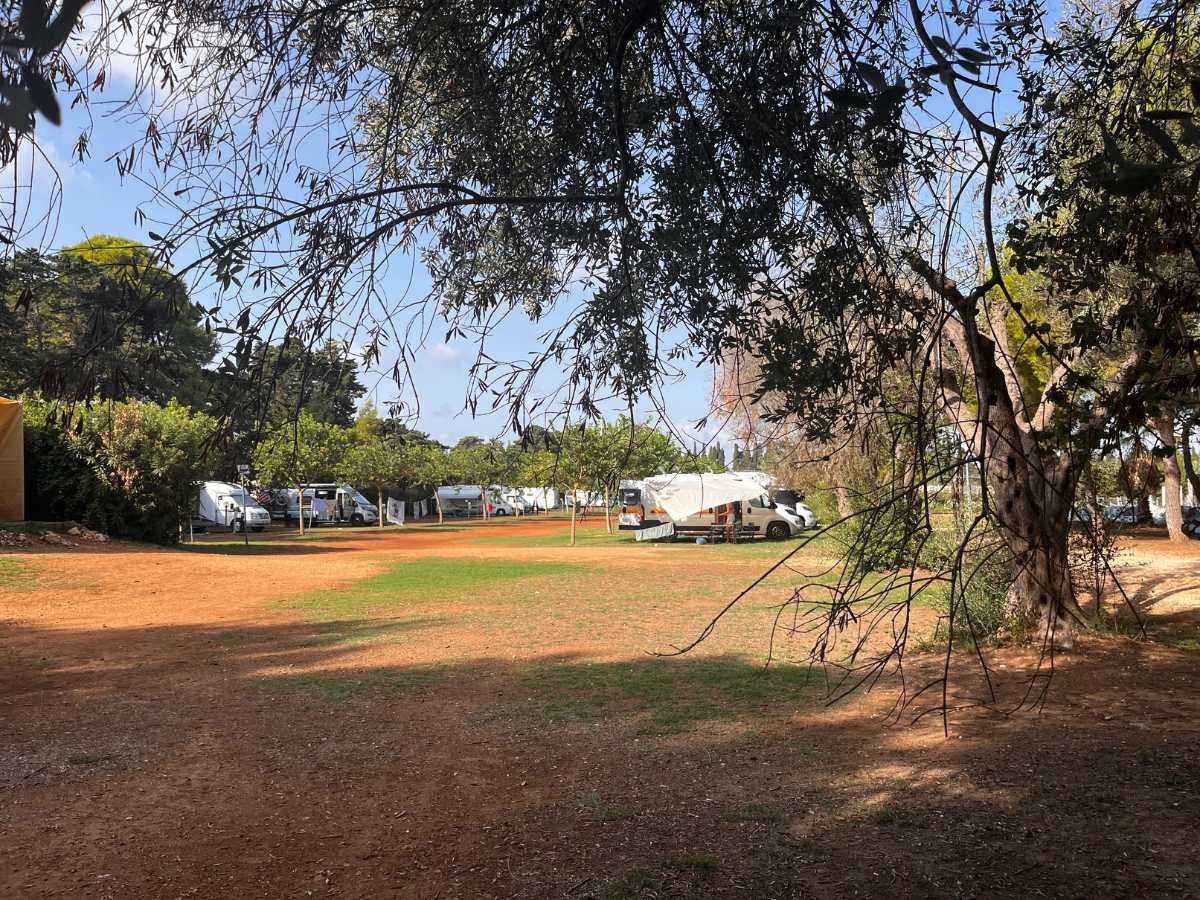 piazzole nel grande spiazzo all'agriturismo fontanelle di otranto