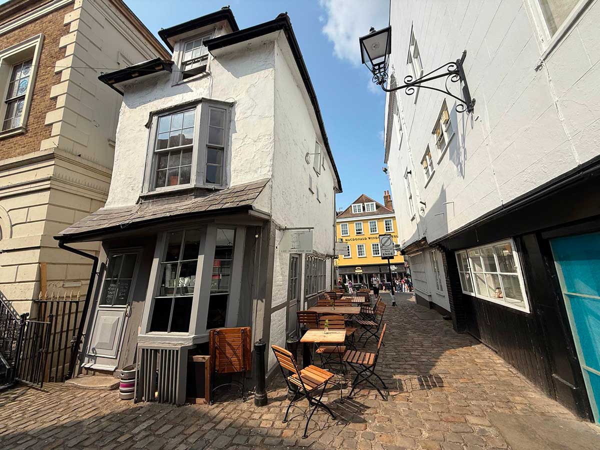 Crooked House