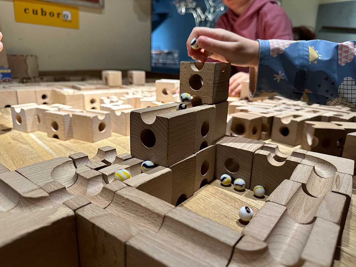 Gioco di legno al Mad Museum Stratford upon Avon