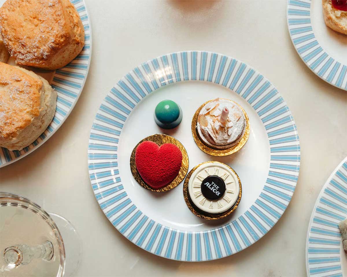 Oxford Alice paese meraviglie afternoon tea