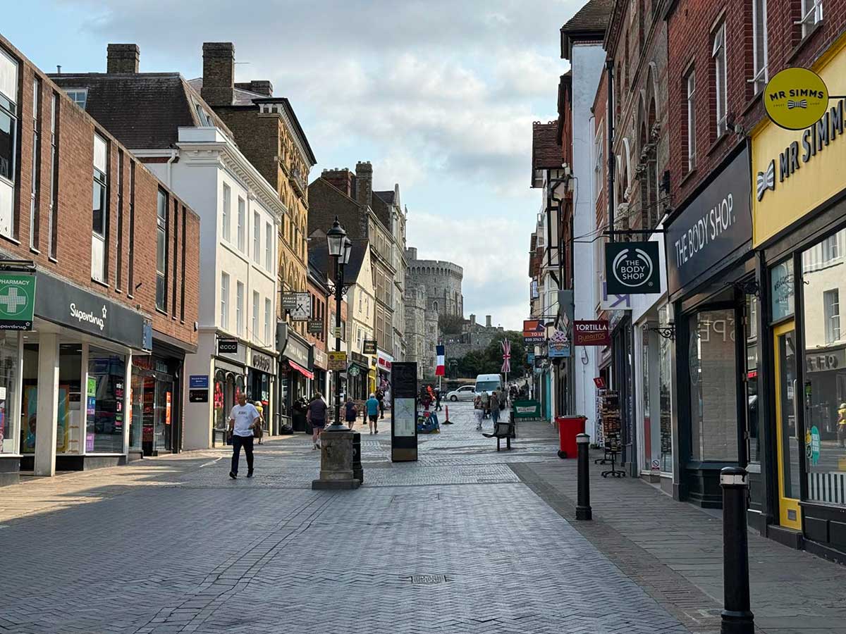 Peascod Street