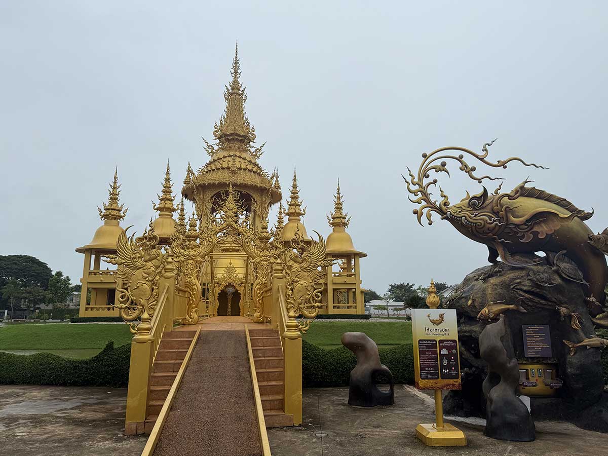 cosa fare a chiang Rai tempio bianco 4