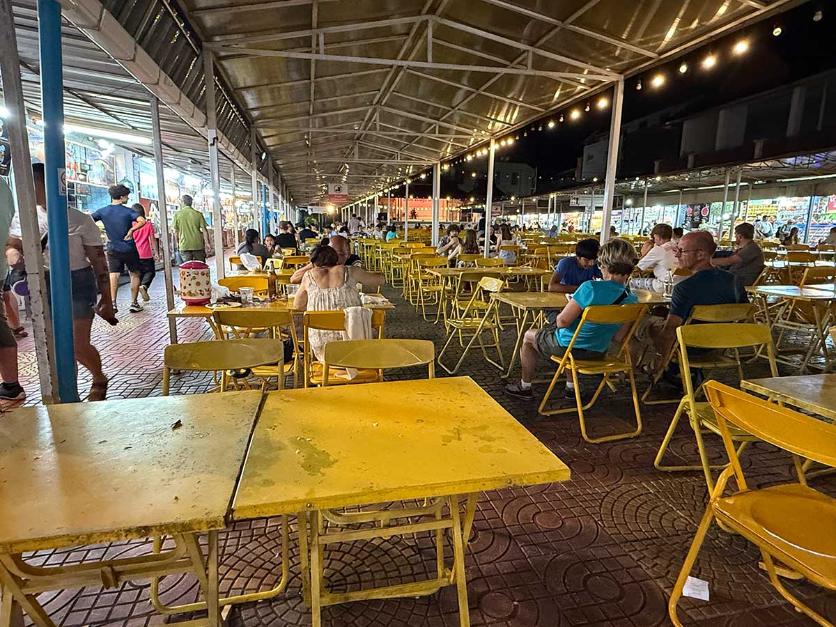 cosa vedere a chiang Rai night market